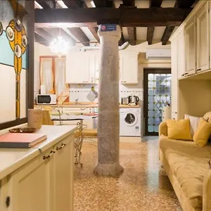  Apartment Historical Flat In Cannaregio,